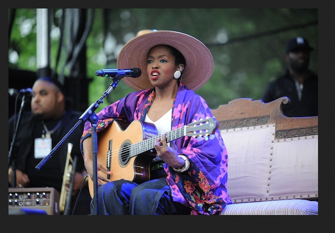 Lauryn Hill's performance at the Armstrong Festival is giving us summery vibrations, and as always Ms. Lauryn is everything. 